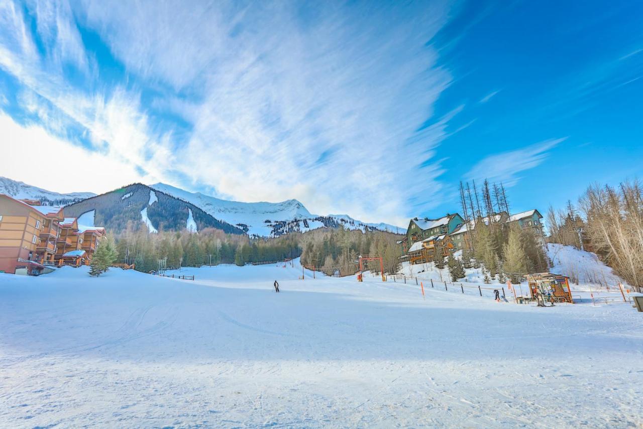 Griz Inn By Stayin Fernie Exteriör bild
