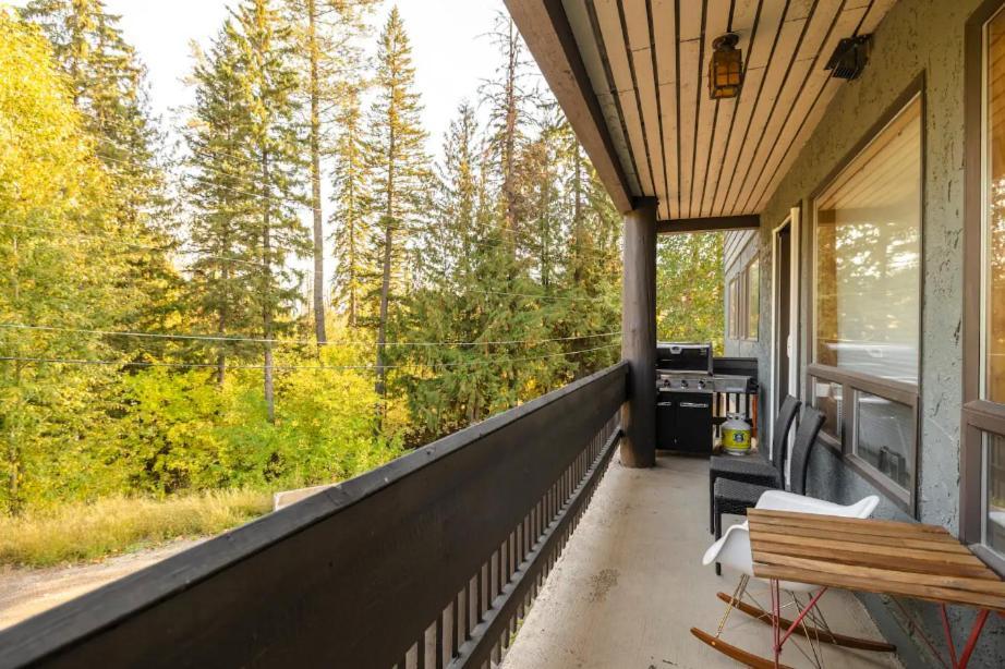 Griz Inn By Stayin Fernie Rum bild